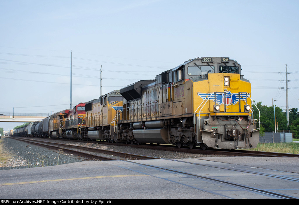 UP 9005 approaches Third Street